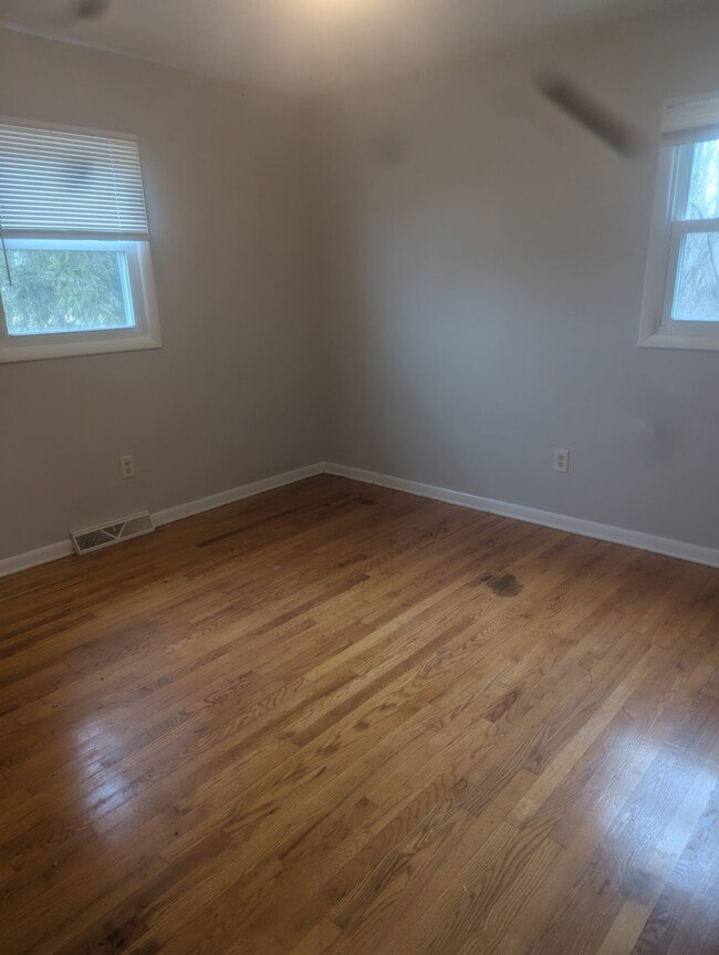 Building Photo - 1195 Old Leetown Pike