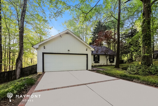 Building Photo - 103 Springvalley Cir
