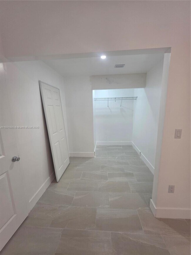 Building Photo - 21210 SW 119th Ave