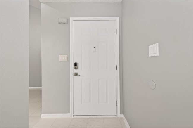 Building Photo - 4410 Wildacres Dr