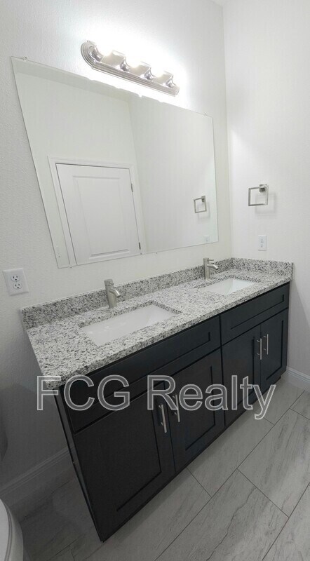 Building Photo - 1829 W Corrine St