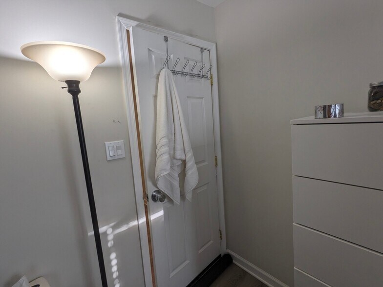 Building Photo - 1711 Vonnies View Ct