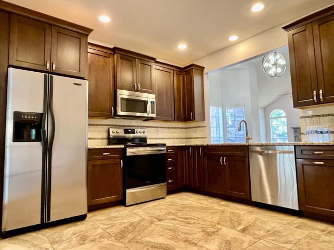 Building Photo - 17915 Crystal Knoll