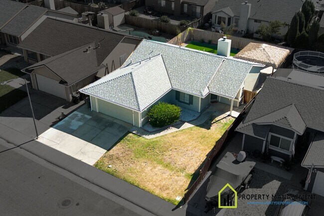 Building Photo - Beautifully Remodeled 3-Bedroom Home for Rent