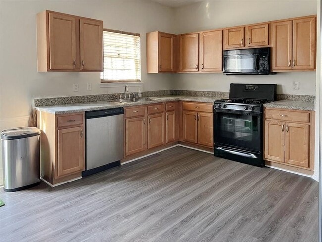 Building Photo - 2224 Grovemont Dr