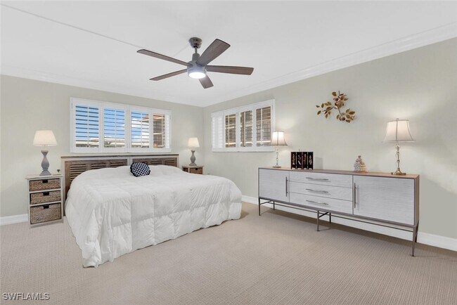 Building Photo - 222 Harbour Dr