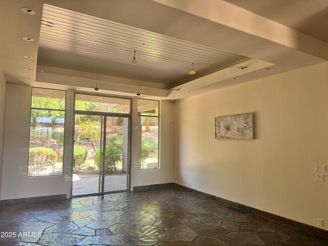 Building Photo - 11088 E Acacia Dr