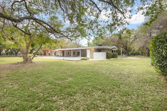 Building Photo - 6551 SW 126th St