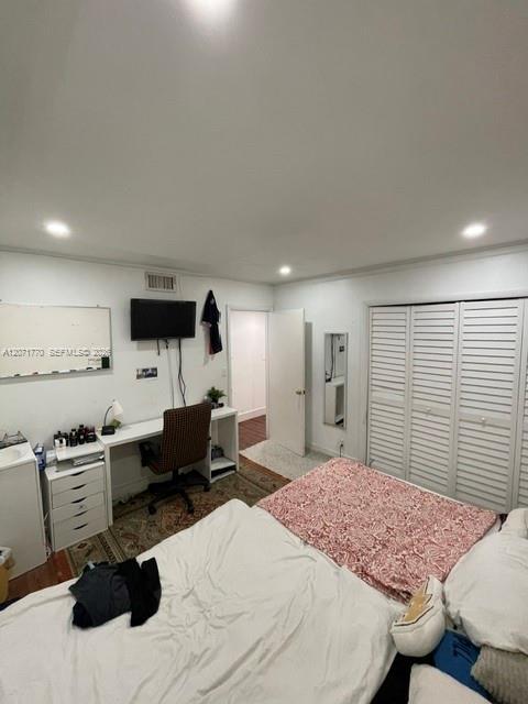 Building Photo - 6010 S Falls Cir Dr