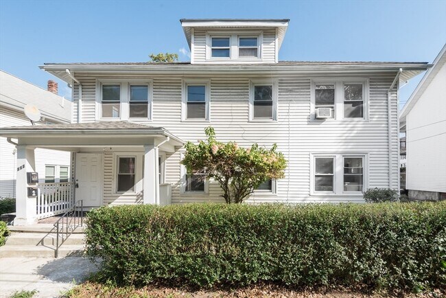 Building Photo - 112 Brush Hill Rd