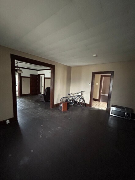 Building Photo - 5341 Goodfellow Blvd