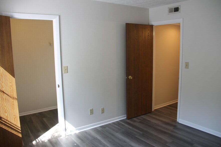 2nd Bedroom - 1411 Lake Pointe Way