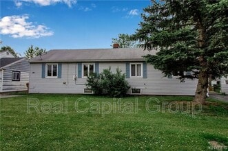 Building Photo - 27 Kingswood Dr