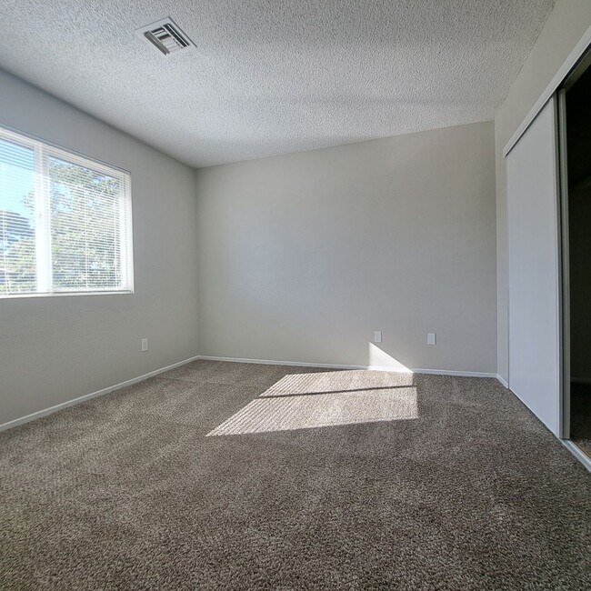 Building Photo - Two Bedroom Townhouse Available for Immediate Move-In