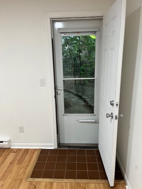 Building Photo - 303 Hudson Ave