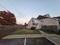 Building Photo - 1016 Greenspoint Dr