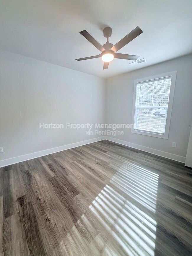 Building Photo - 7845 Wilkinson Dr