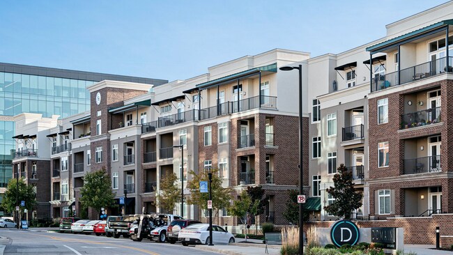 Building Photo - 8800 Penrose Ln