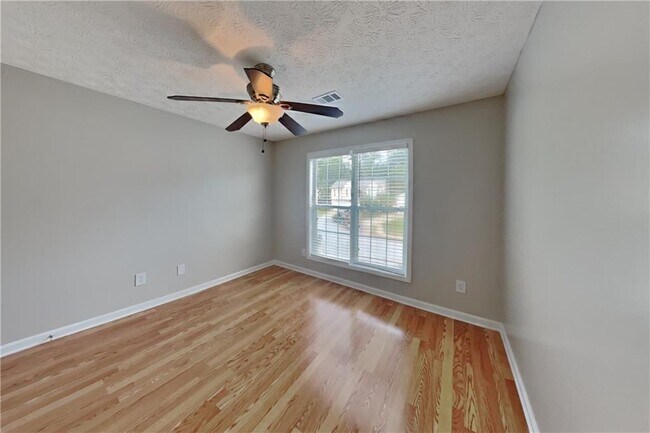 Building Photo - 2882 Manor Glen Ln NW