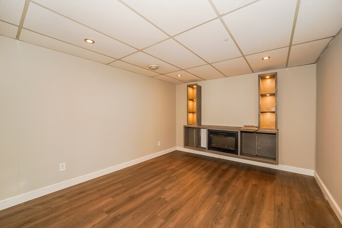 Building Photo - 792 Hancock Cir