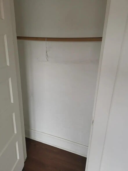 Building Photo - 438 7th Ave