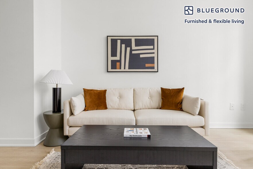 Building Photo - 160 Front St