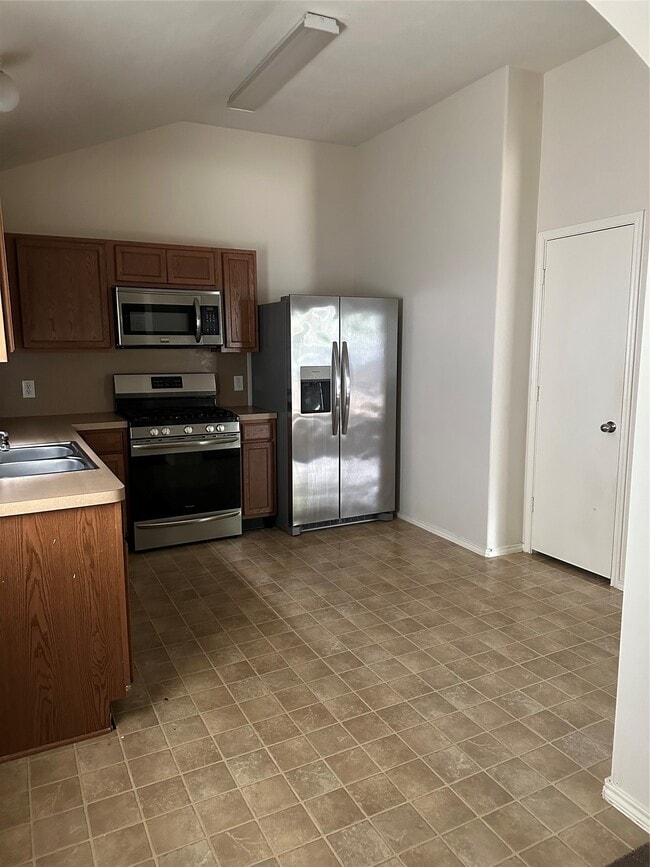 Building Photo - 15823 Regal Trace Ln