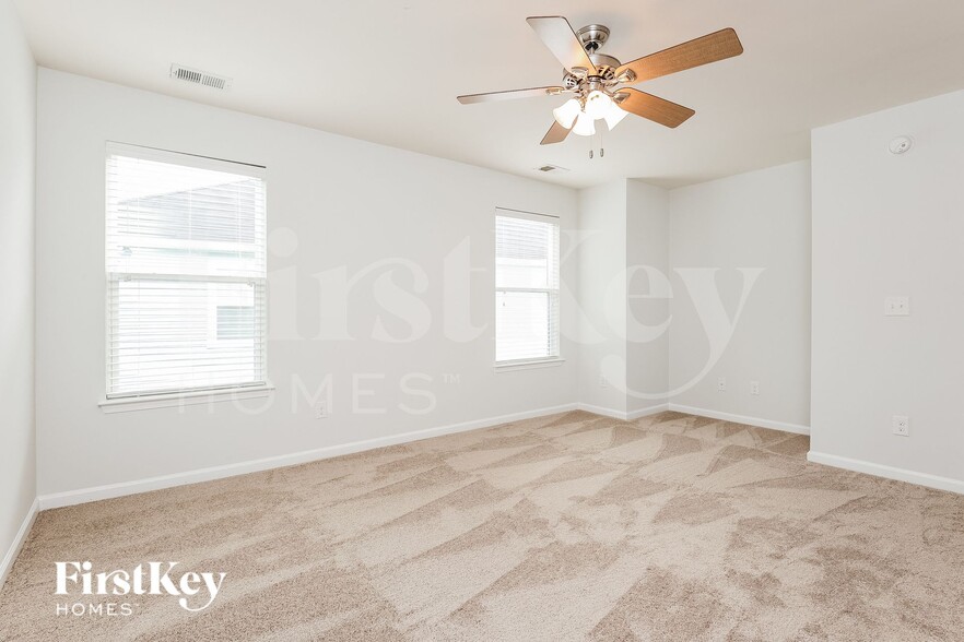 Building Photo - 229 Oglethorpe Cir