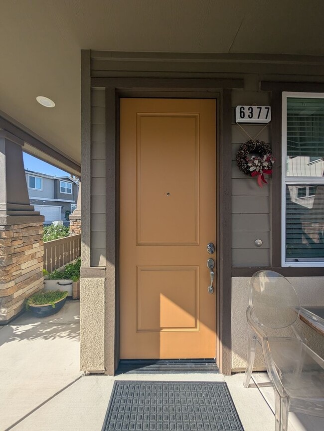 Building Photo - Newer 2 bedroom 2 bath home available!