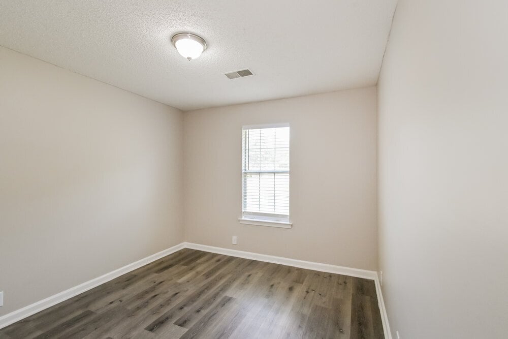 Building Photo - 6955 Gallop Dr