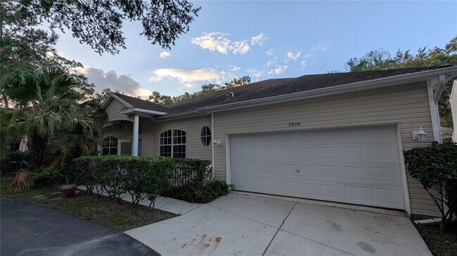 Building Photo - 2606 Fiddlestick Cir