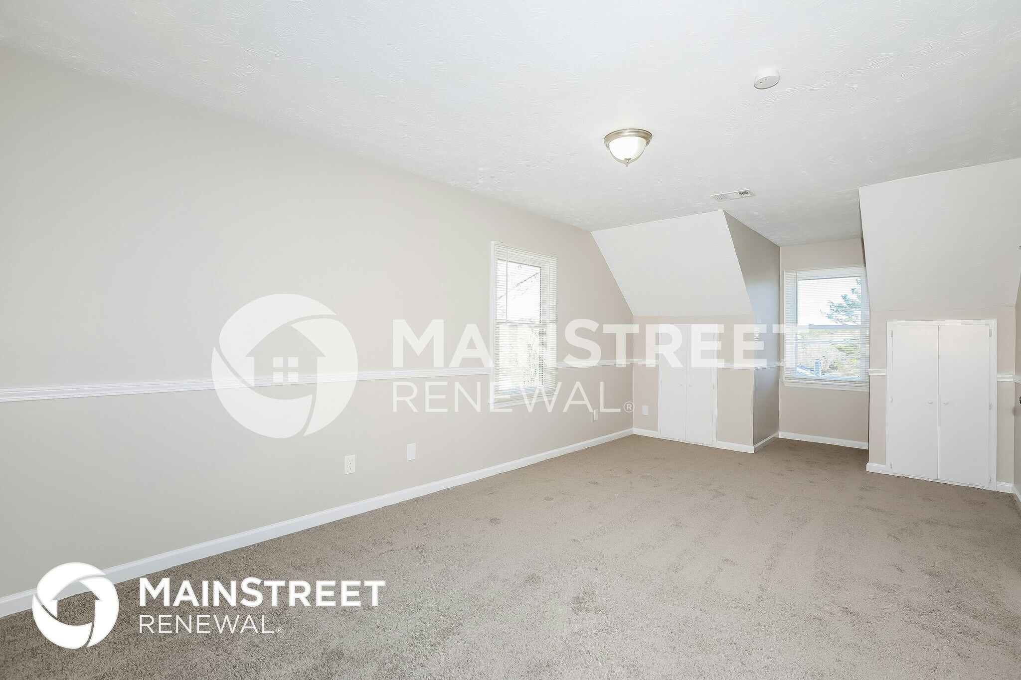 Building Photo - 369 Hillridge Dr