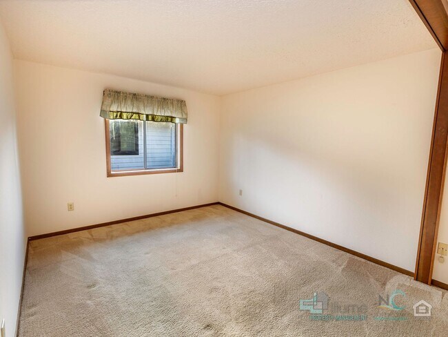 Building Photo - Charming 3-bedroom, 2-bath home in Seaside