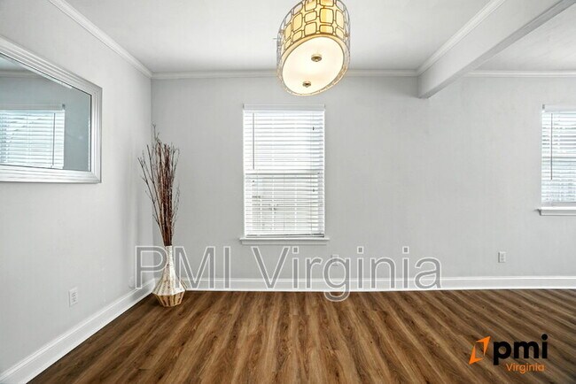 Building Photo - 159 Stoney Ridge Ave