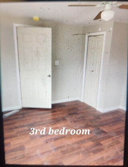 Building Photo - 173 Richardson St