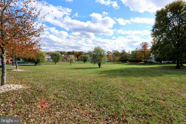 Building Photo - 505 Regency Pl