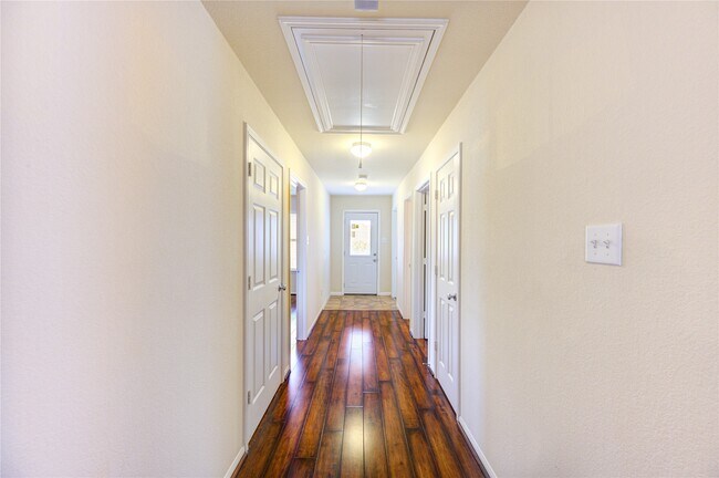 Building Photo - 2922 Halcyon Time Trail