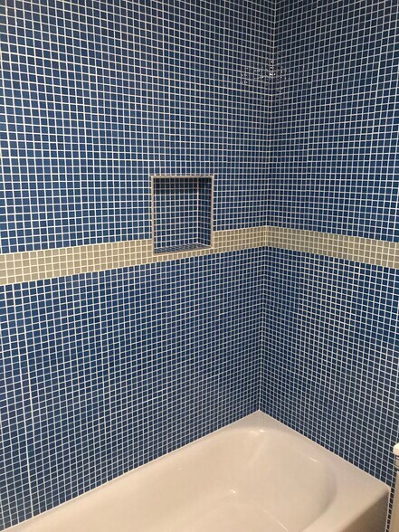 Building Photo - 201 W Locust St