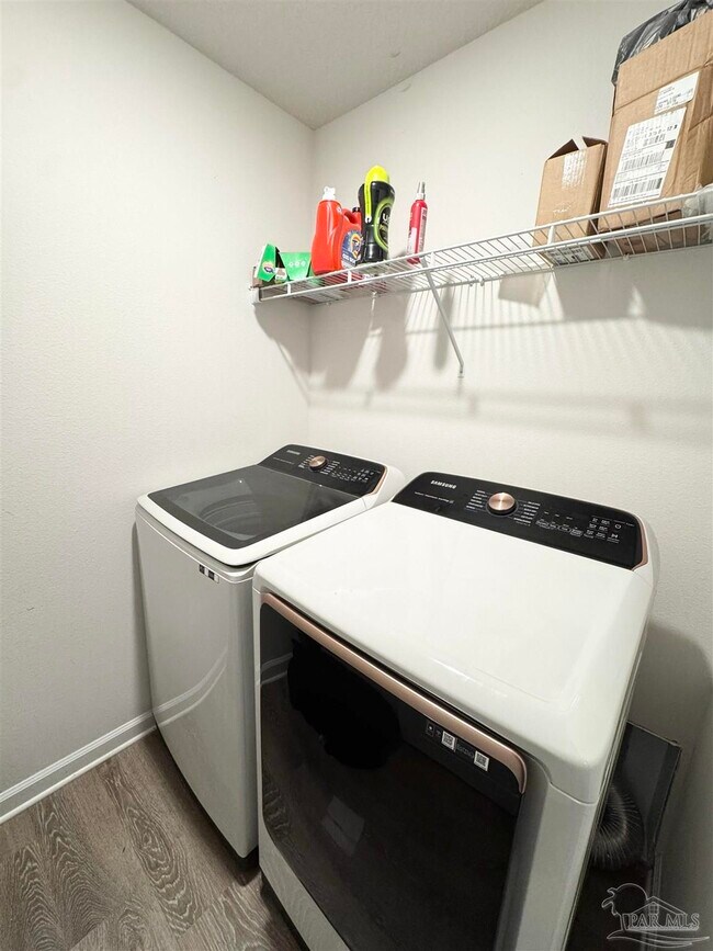 Building Photo - 6311 Burrow Ln