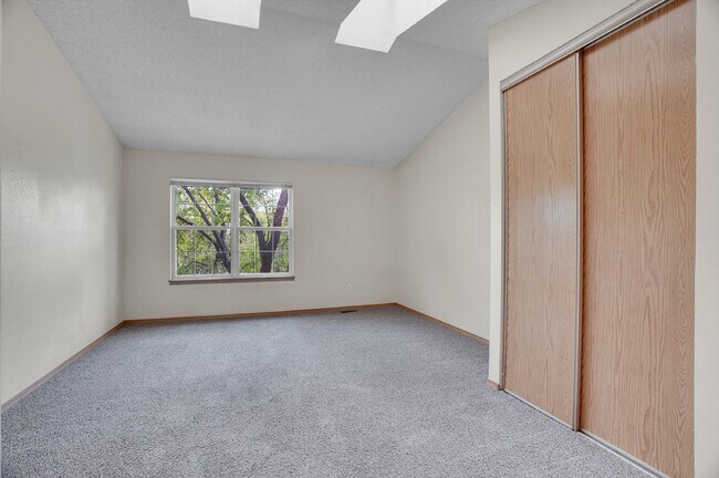 Building Photo - $2,300.00, stunning 2-bedroom, 2-bathroom ...