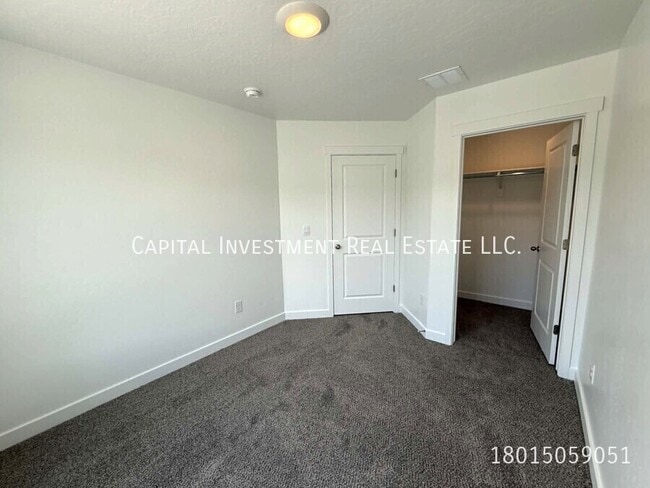 Building Photo - 4347 N 325 E