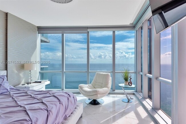 Building Photo - 17121 Collins Ave