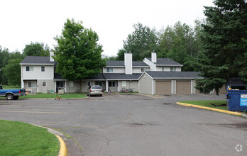 Building Photo - Morgan Park Townhomes