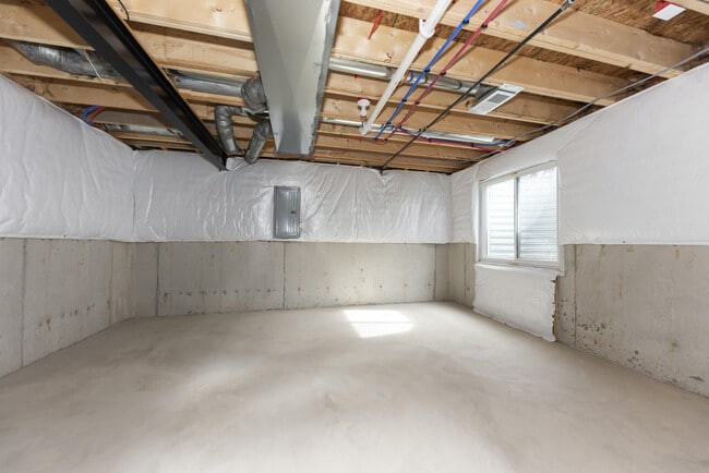 Building Photo - 616 Countryside Dr