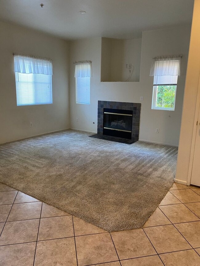 Building Photo - 26352 Arboretum Way