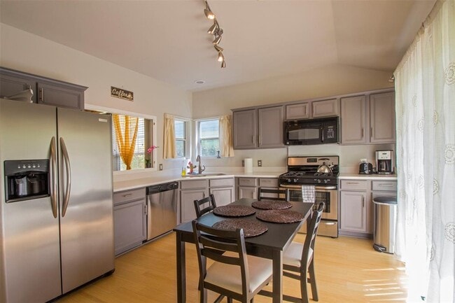 Building Photo - 1509 Treadwell St