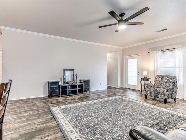 Building Photo - Gated 3 Bed 2 Bath 2 Car home of The Villa...