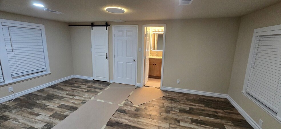 Building Photo - 118 Rockleigh Pl