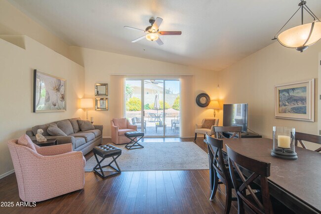 Building Photo - 9264 E Blanche Dr