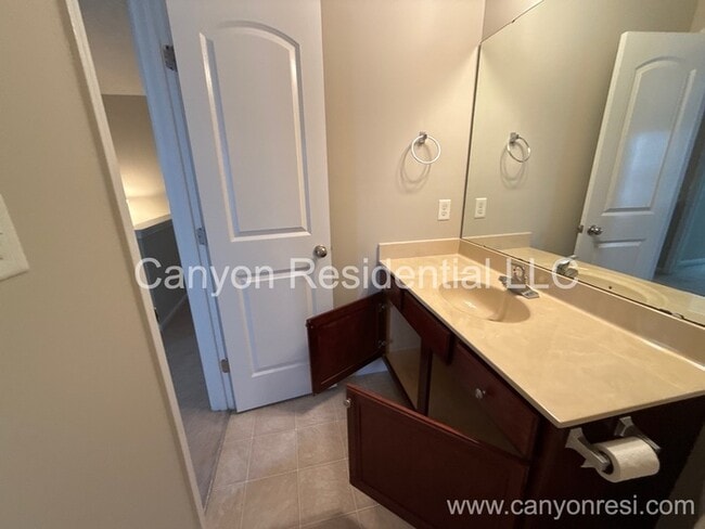 Building Photo - 3628 Crosswinds Dr